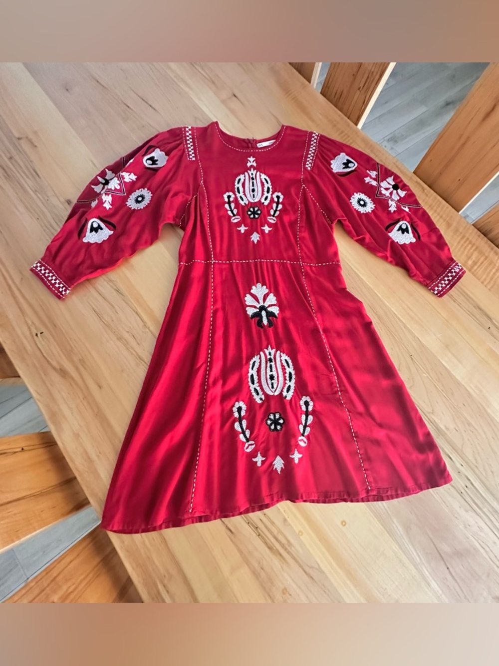 Sfera bohemian embroidered mini dress M